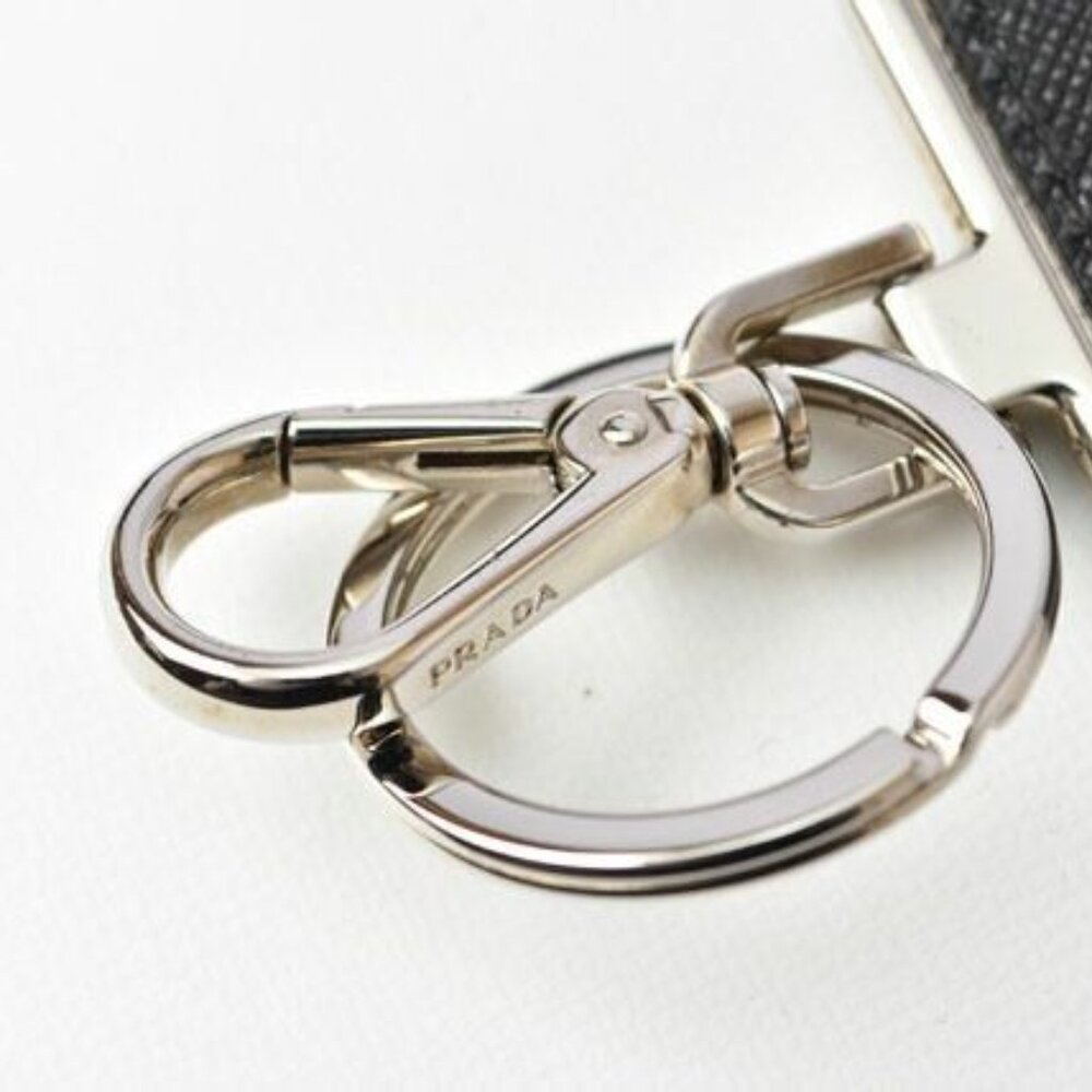 Prada Key Ring Key Holder Bag Charm Logo Patchwork Caracter Nero M Never - Picture 6 of 6